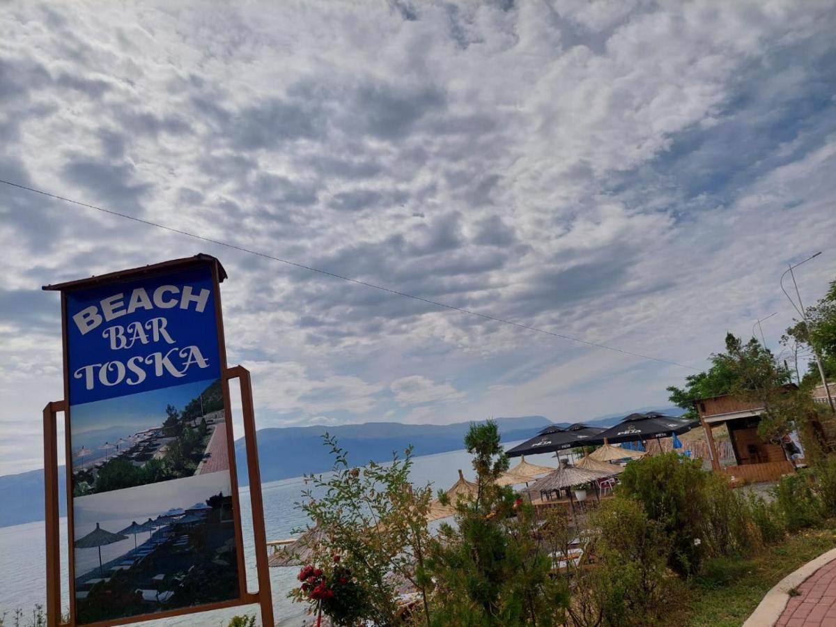 Hotel Vila Toska Piskupat Exterior photo